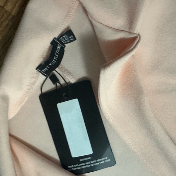 Pretty Little Thing Dress Size 12 - Picture 11 of 11